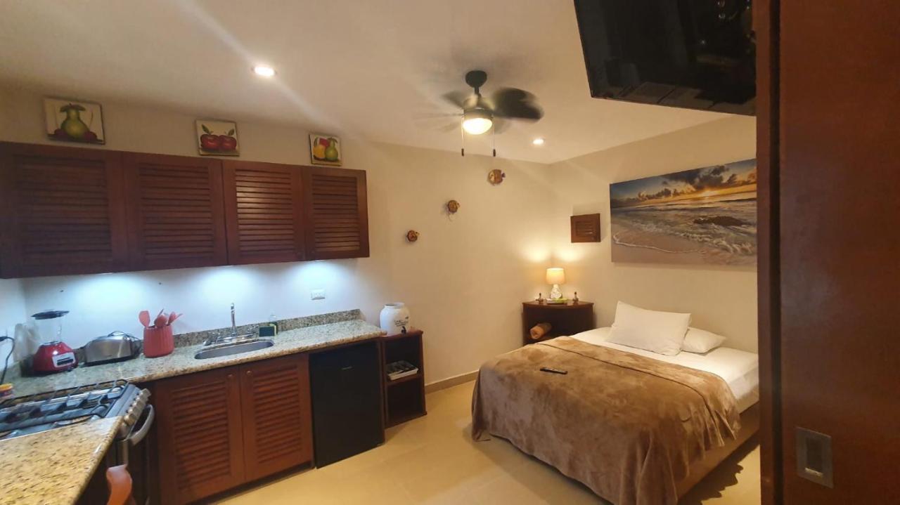 Coralito Malecon Luxury Studio Isla Mujeres Exteriör bild